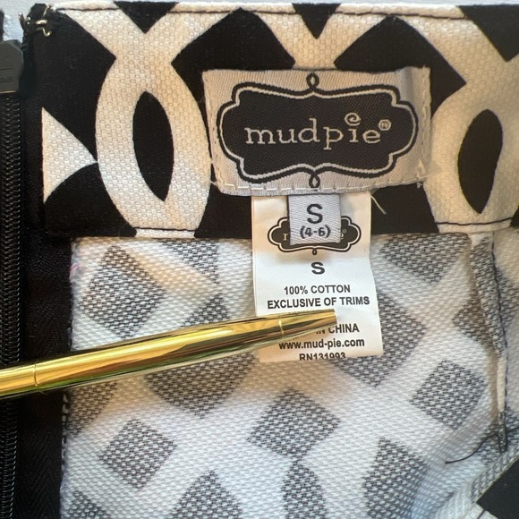 MUDPIE Black Geometric Trellis Link Scallop Hem‎ Gold Starfish Short SMALL (4-6) - Picture 3 of 8